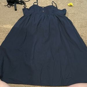 selling this pretty blue dress